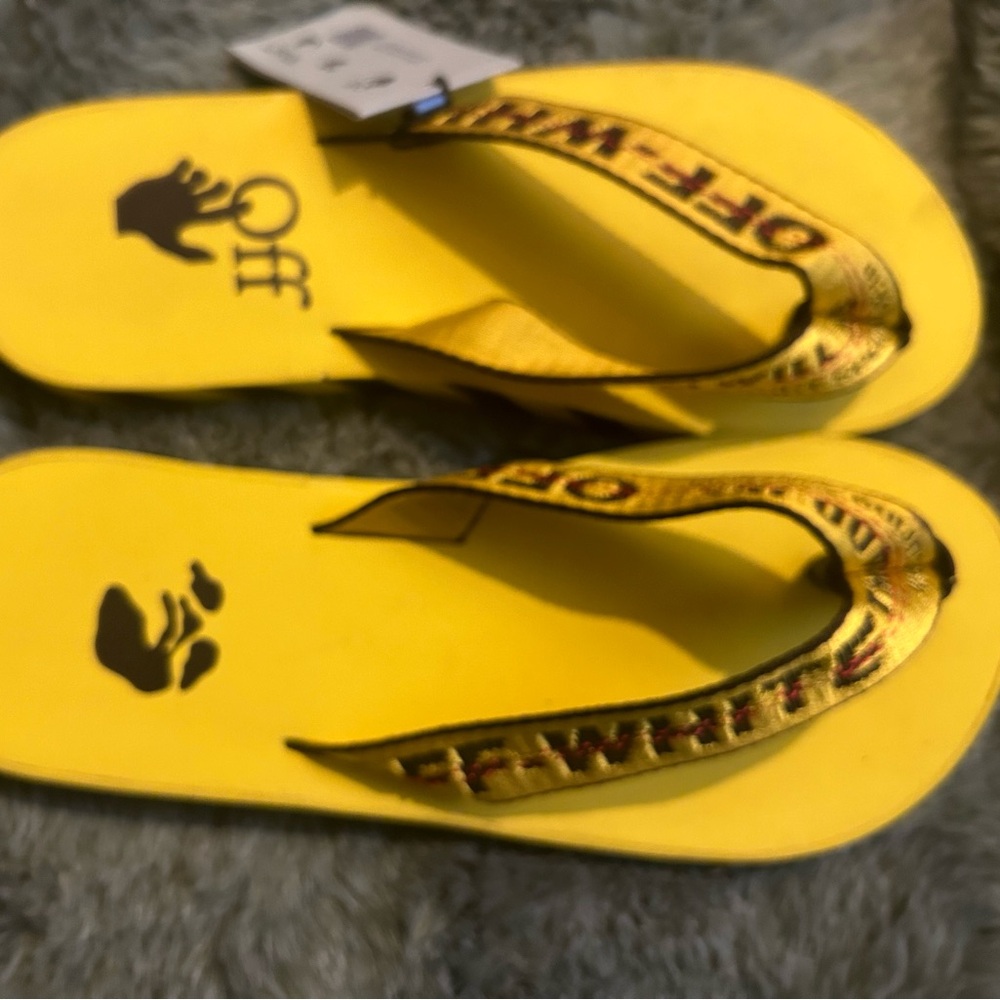 Off-white slides